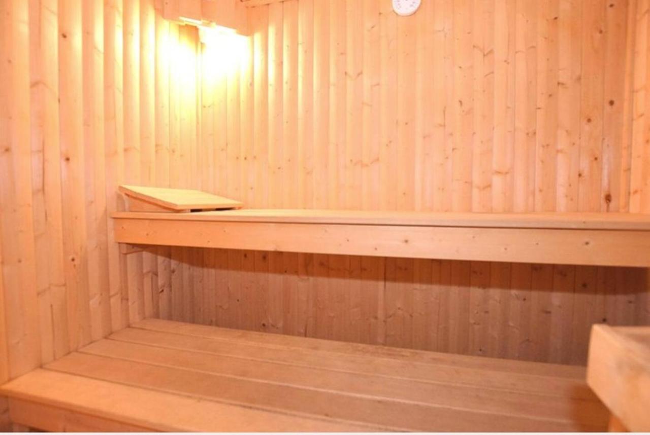 Chamonix Large Chalet, Sleeps 12, 200M2, 5 Bedroom, 4 Bathroom, Garden, Jacuzzi, Sauna Eksteriør bilde