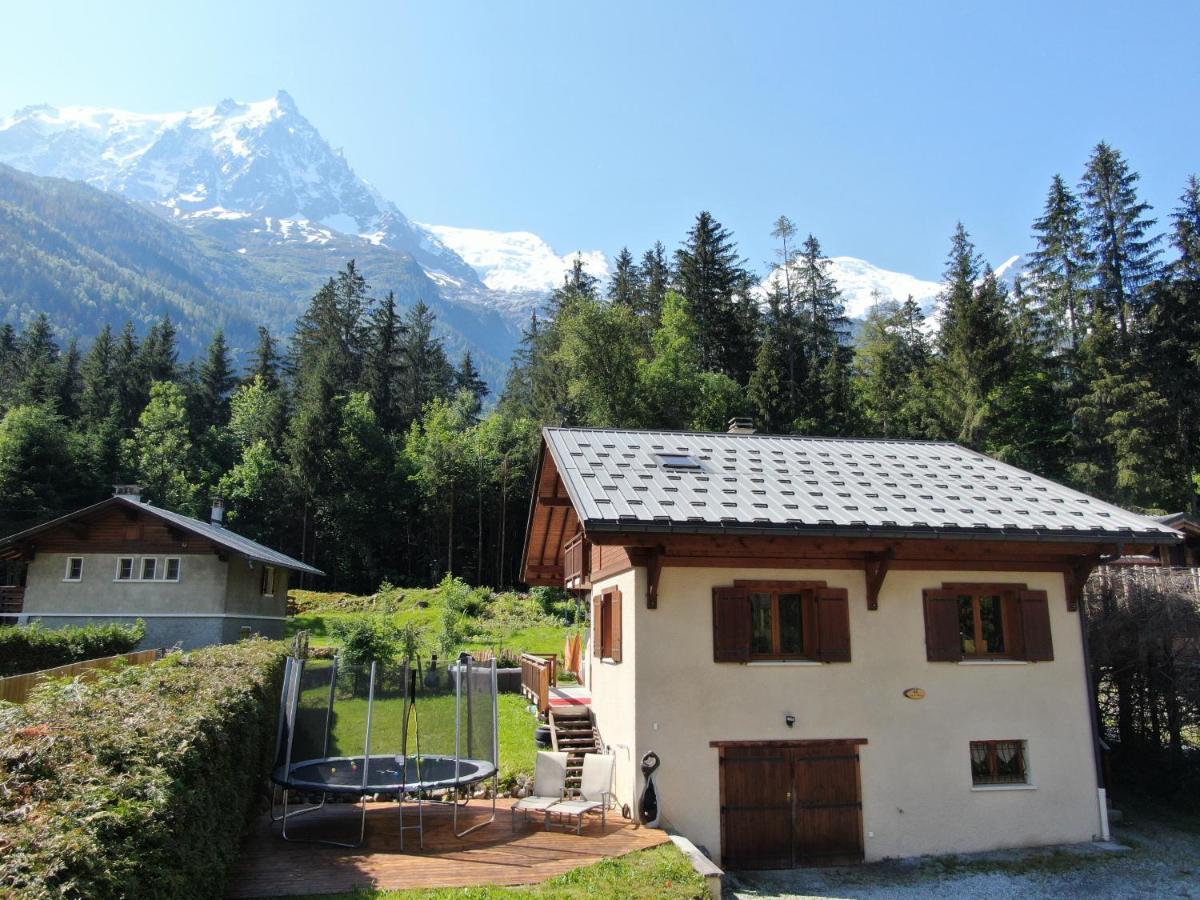 Chamonix Large Chalet, Sleeps 12, 200M2, 5 Bedroom, 4 Bathroom, Garden, Jacuzzi, Sauna Eksteriør bilde